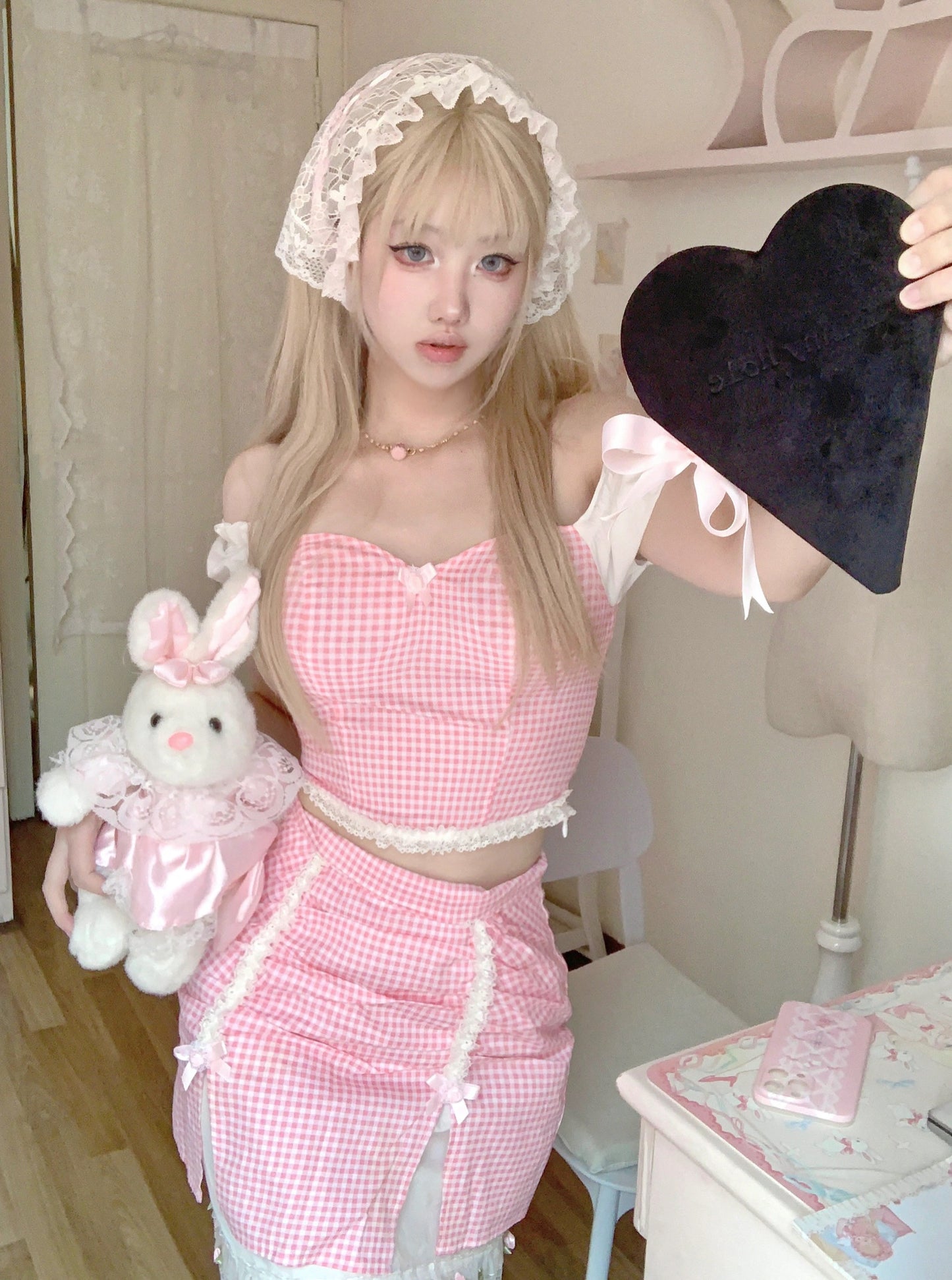 ♡ Girl Tasha ♡ - Lace Headscarf
