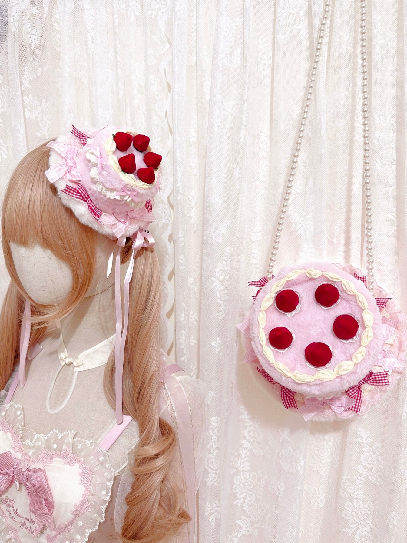 ♡ Strawberry Cake ♡ - Handmade Bag