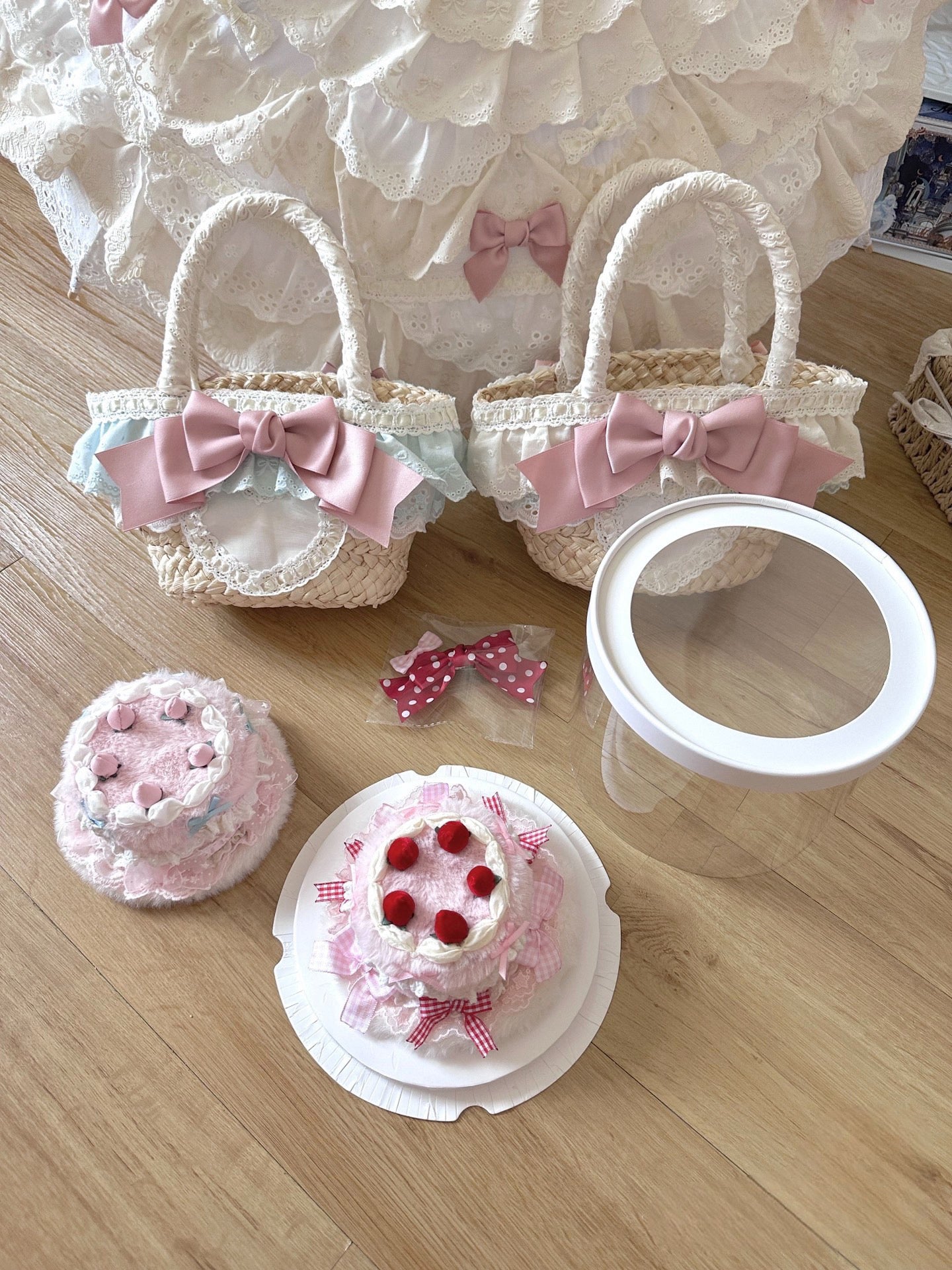 ♡ Strawberry Cake ♡ - Handmade Mini Hat