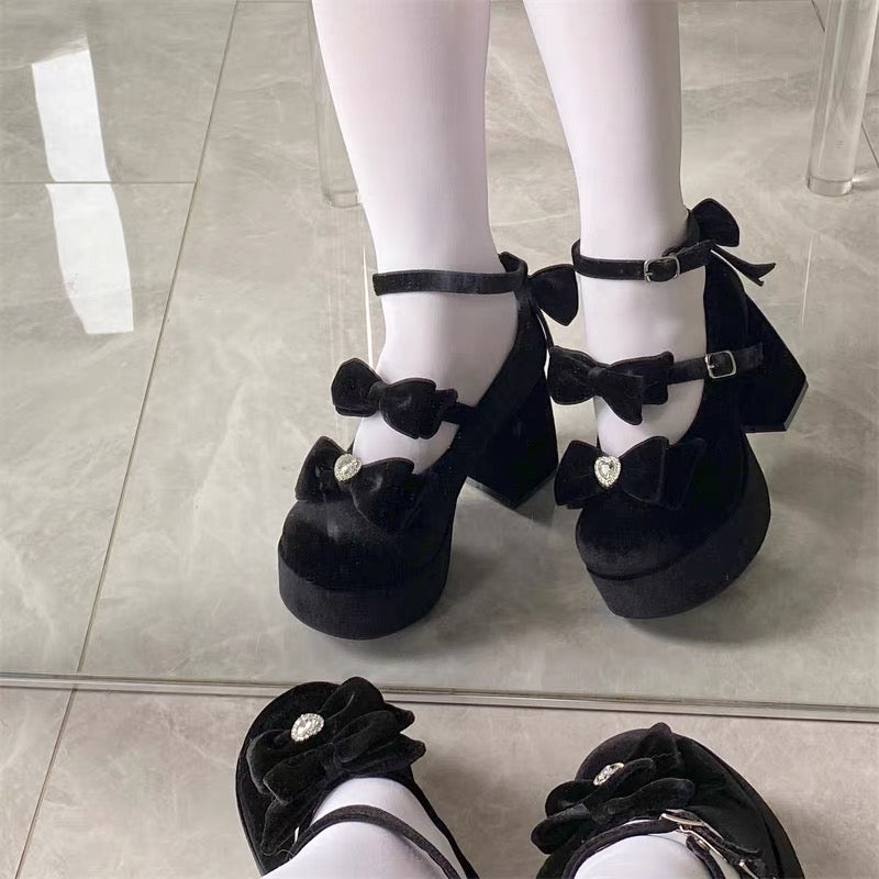 ♡ Girl Tina ♡ - Velvet High Heels