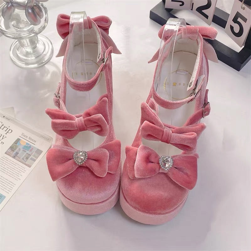♡ Girl Tina ♡ - Velvet High Heels