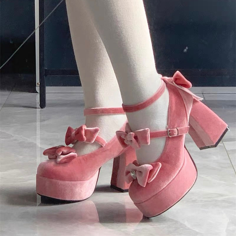 ♡ Girl Tina ♡ - Velvet High Heels