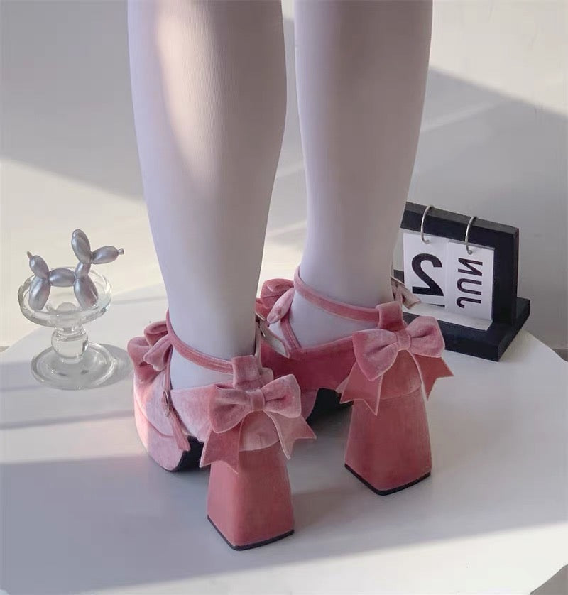♡ Girl Tina ♡ - Velvet High Heels