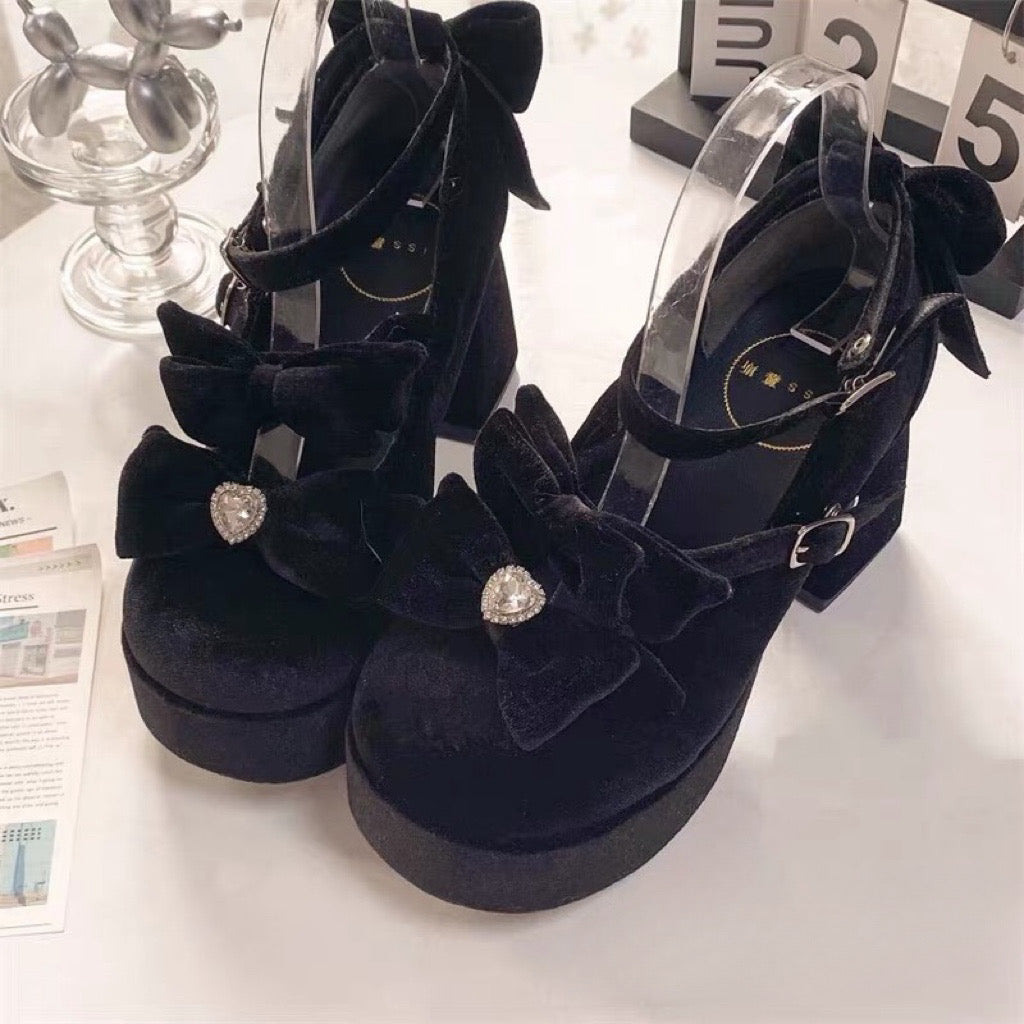 ♡ Girl Tina ♡ - Velvet High Heels