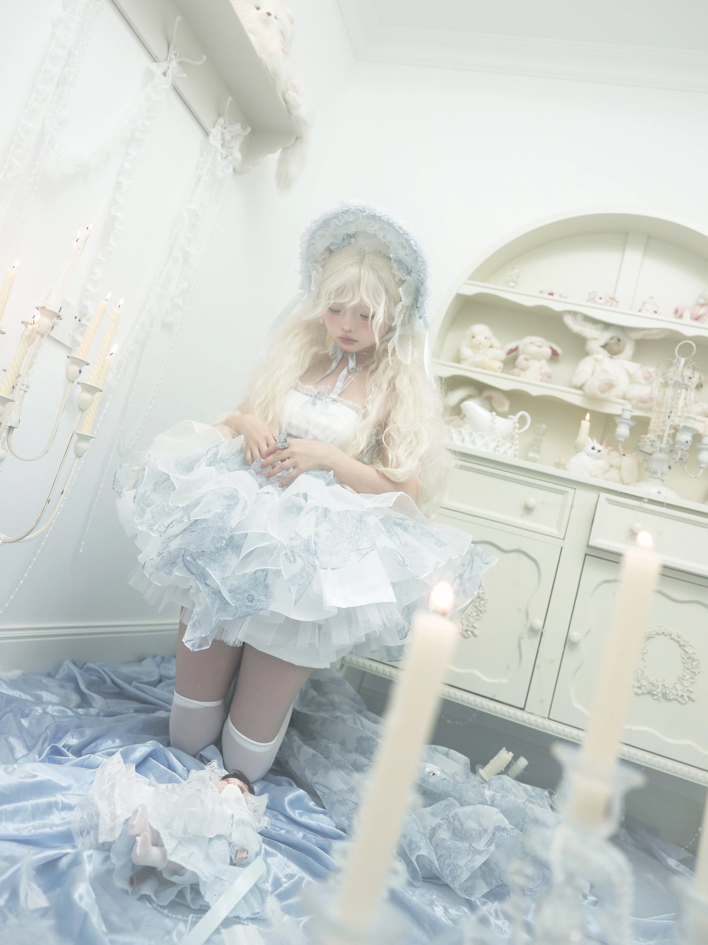 โก Porcelain Doll โก - Princess Dress