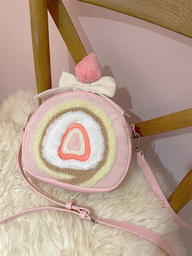 ♡ Strawberry Roll Bag ♡