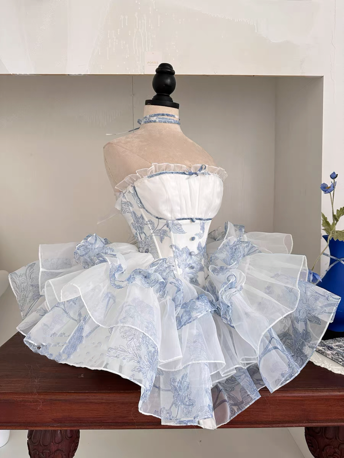 โก Porcelain Doll โก - Princess Dress