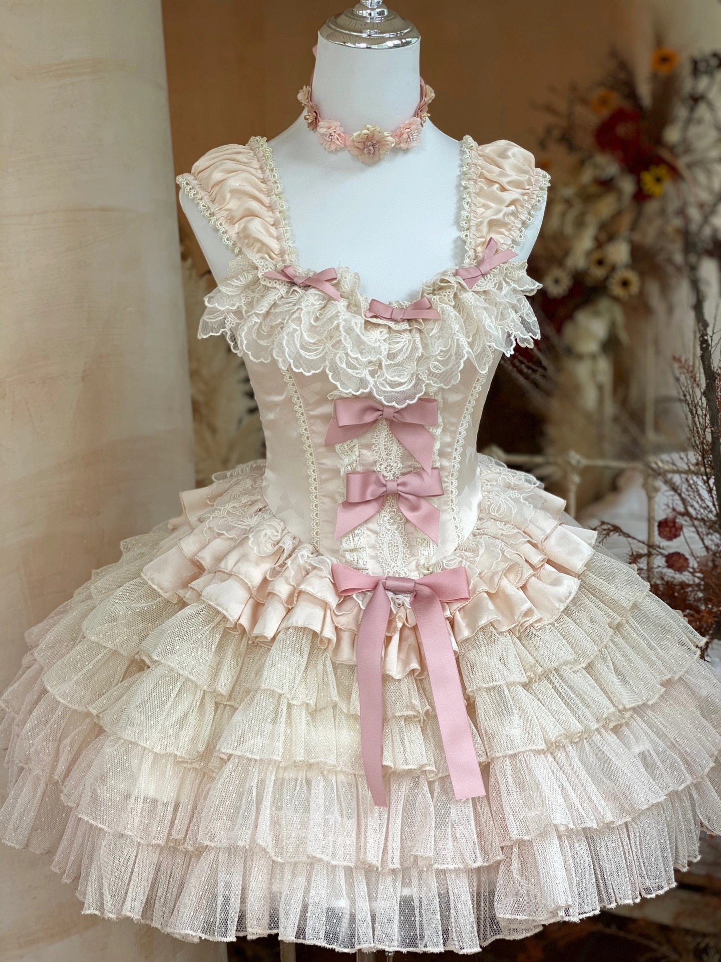 Creamy Lace Marie Antoinette Style Short Dress