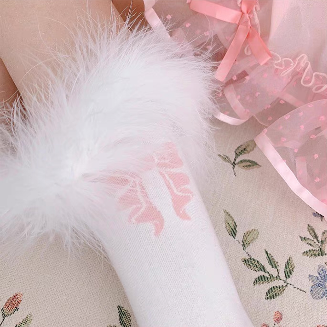 ♡ Feather Socks ♡