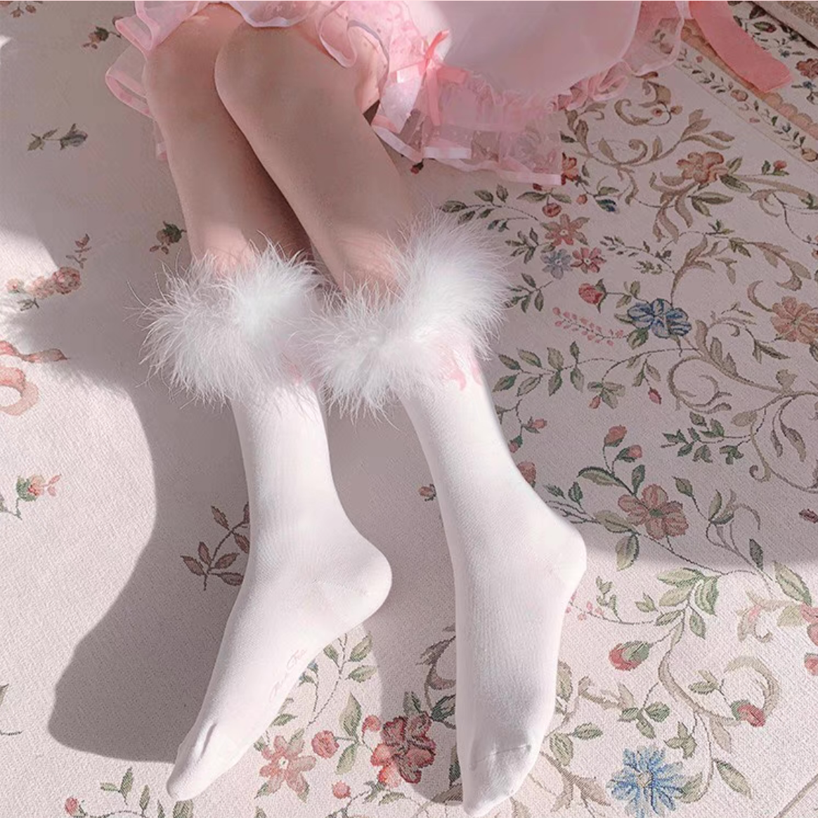 ♡ Feather Socks ♡