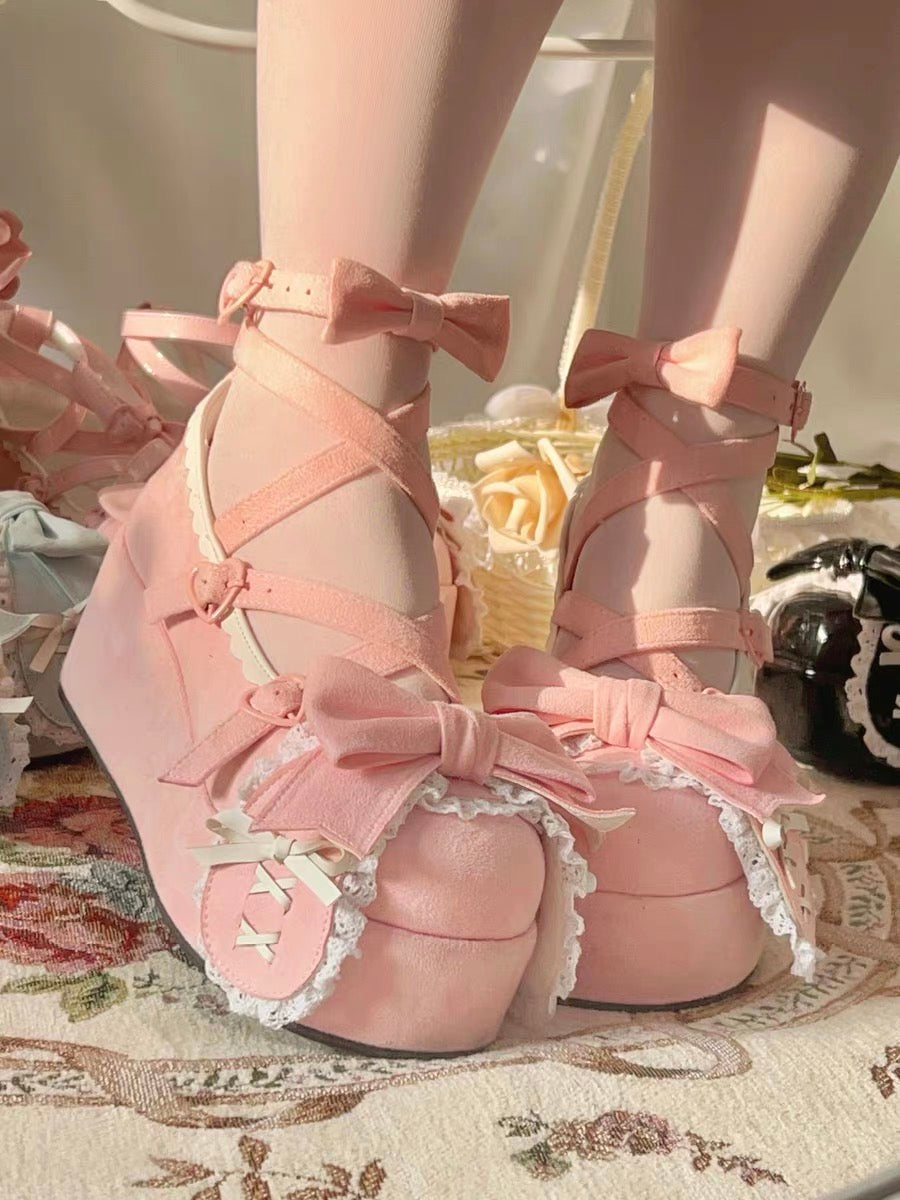 ♡ Bunny Tells ♡ - Platform Heels