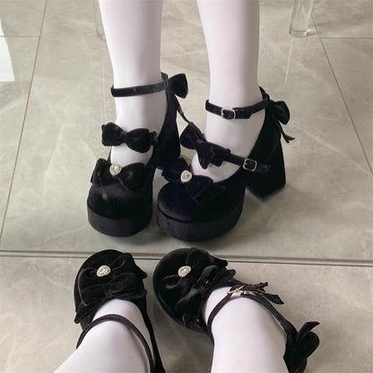 ♡ Girl Tina ♡ - Velvet High Heels