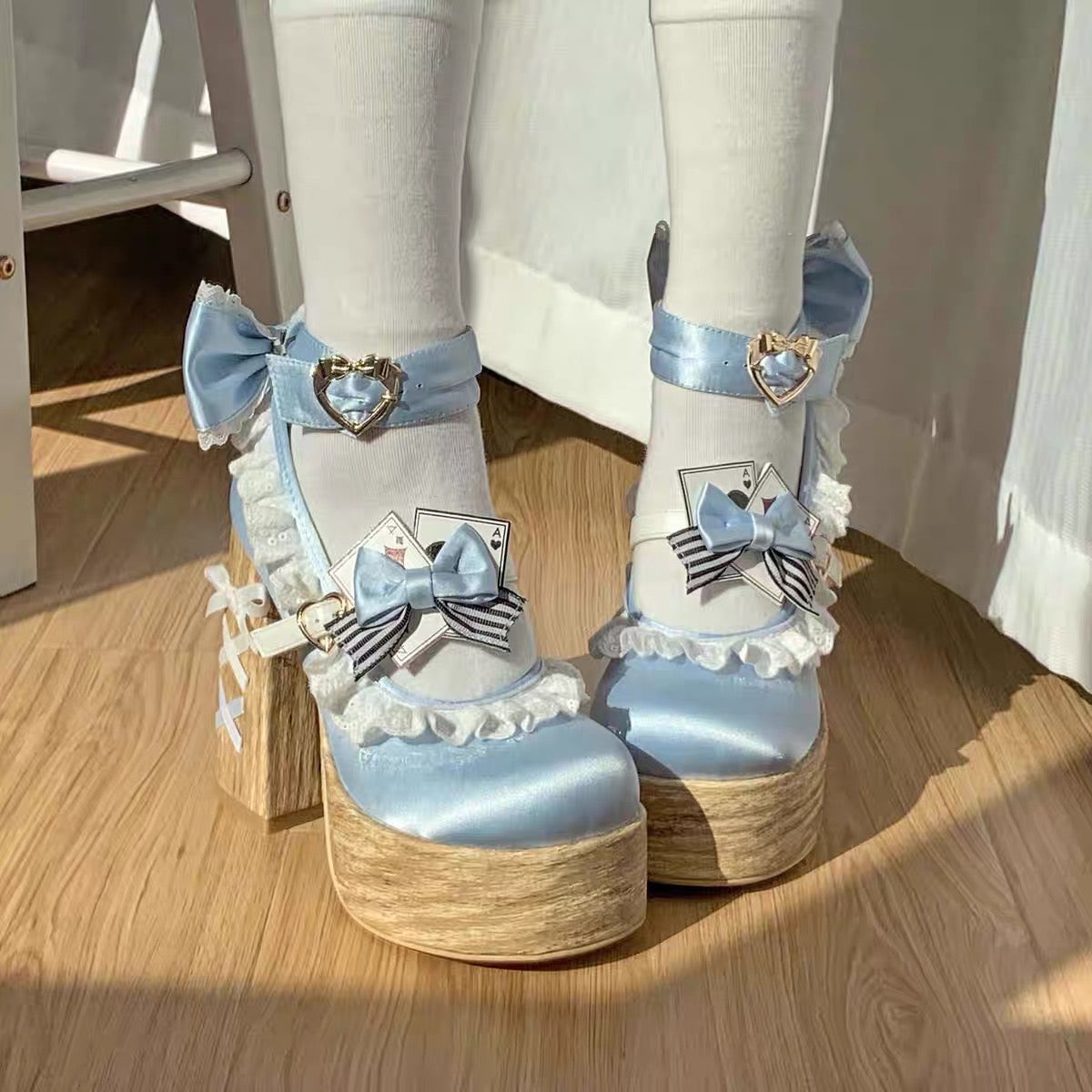 ♡ Alice's Wonderland ♡ - Dolly Heels