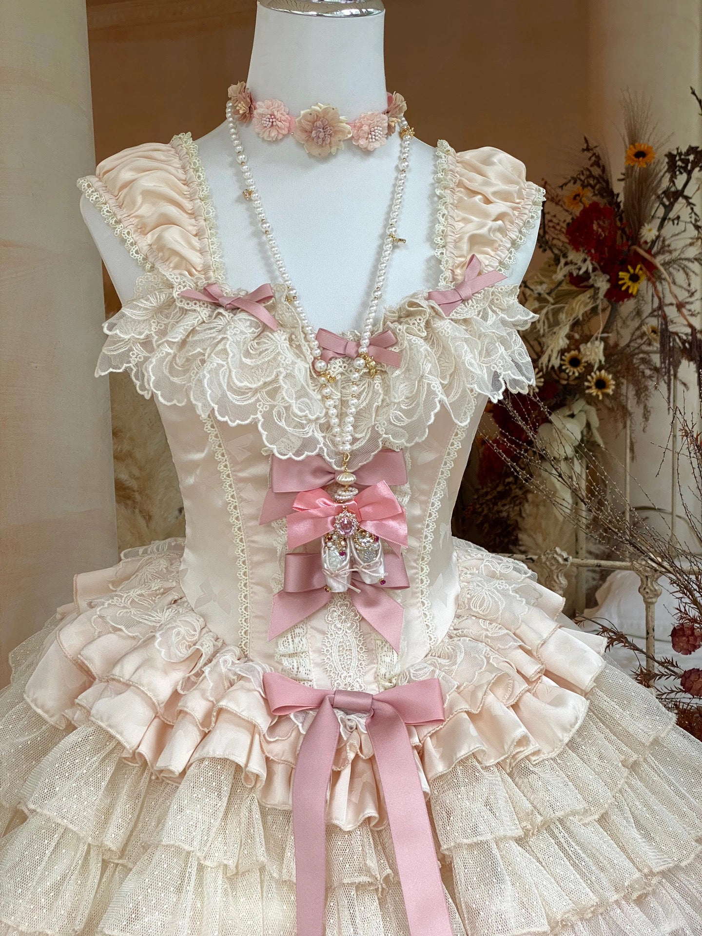 Creamy Lace Marie Antoinette Style Short Dress